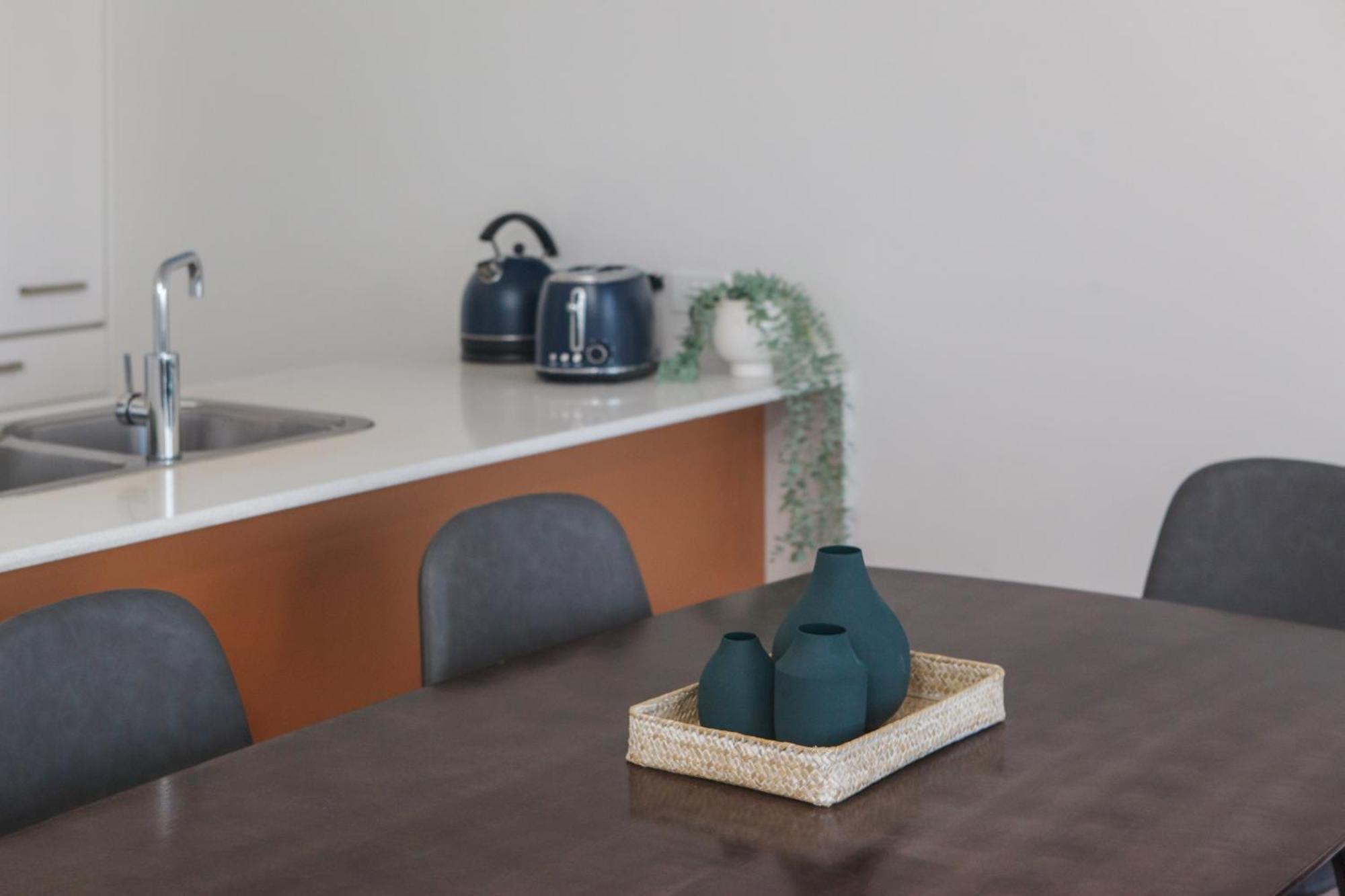Apartment Modern Nomads The Grand View Centre Melbourne