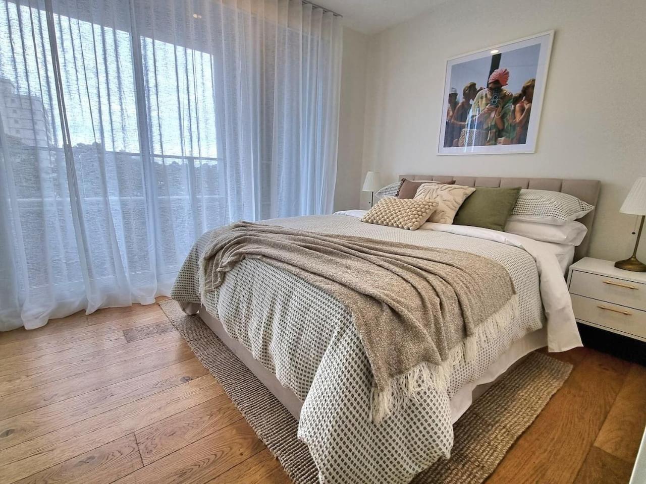 Regent Retreat Floor Apartment Melbourne
