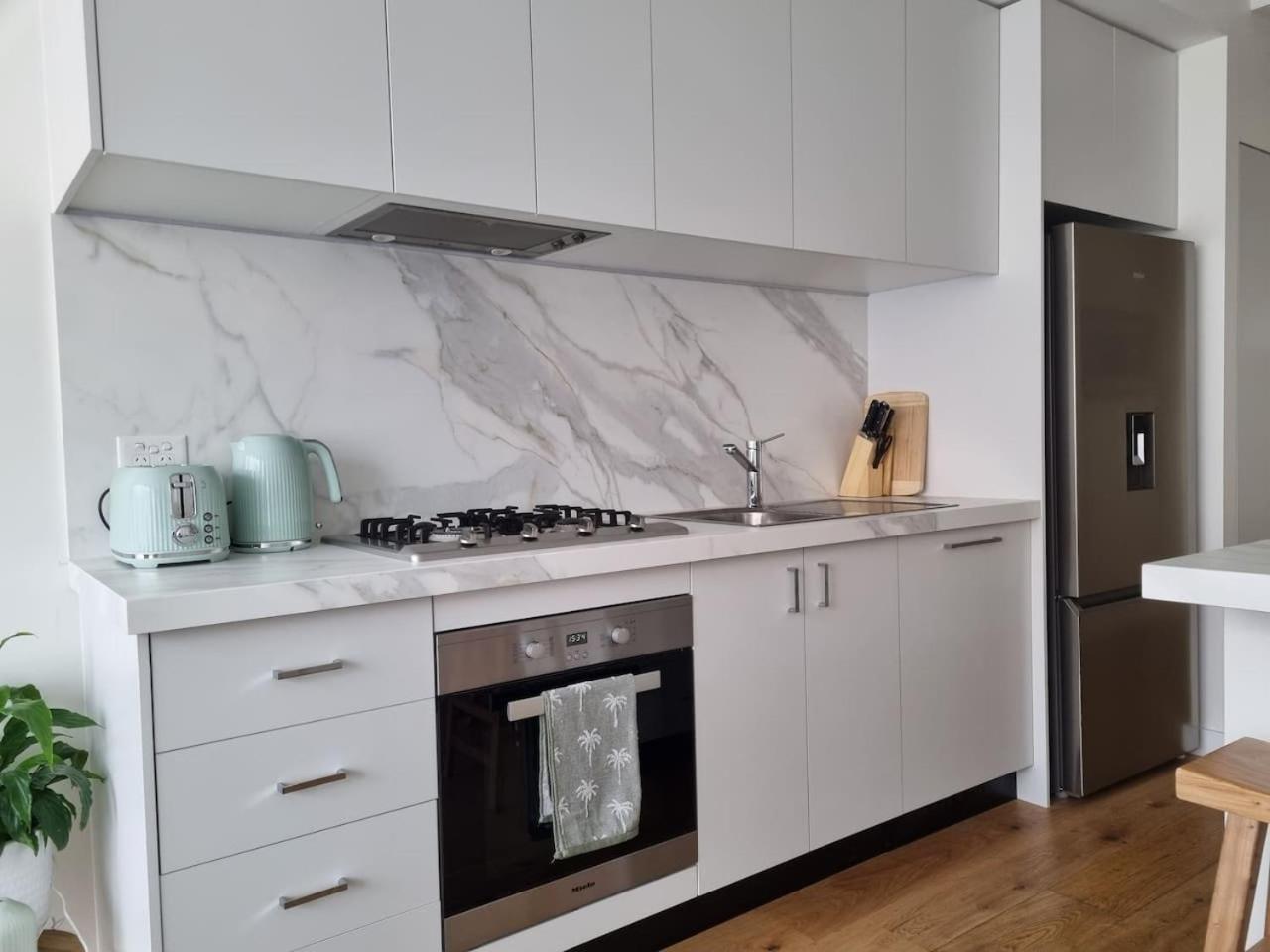 Regent Retreat Floor Apartment *