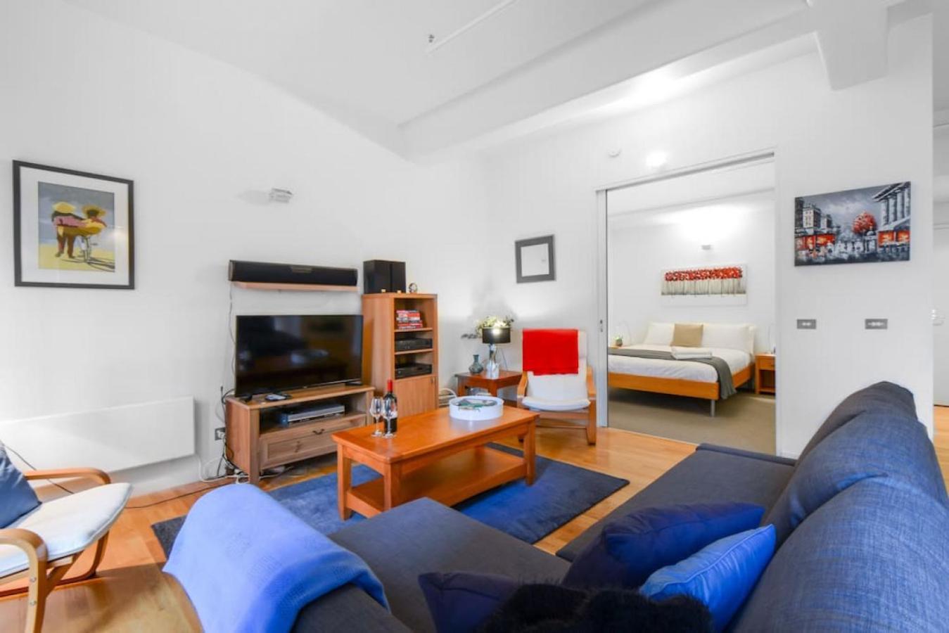 Wonderful In The Heart Of Cbd Apartment