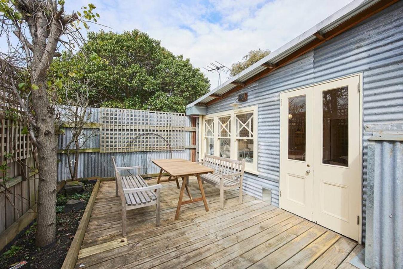 Country In Brunswick Country house