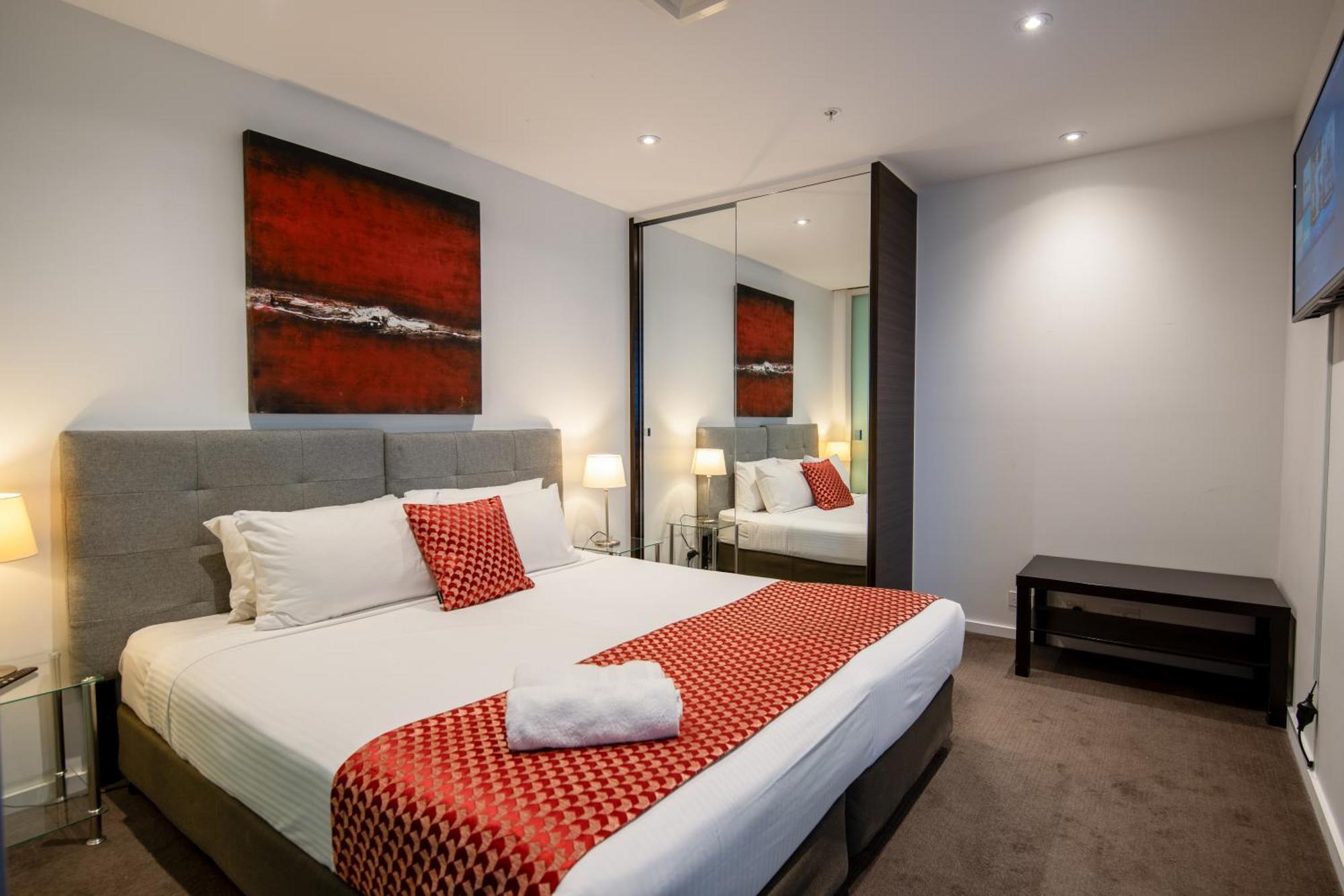 6 Bedrooms In Prima Apartment *