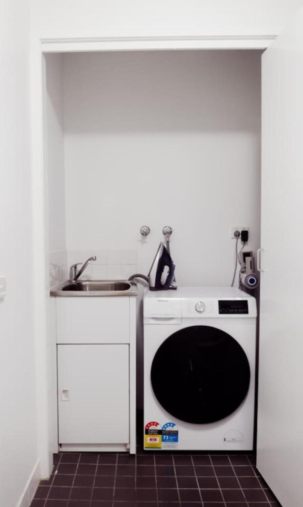 Apartment St Kilda Rd Gem, Prime Spot