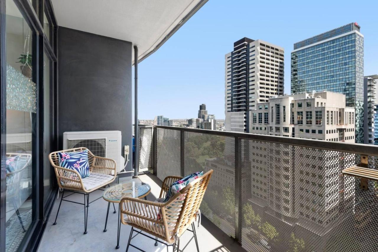 Modern With View Apartment *