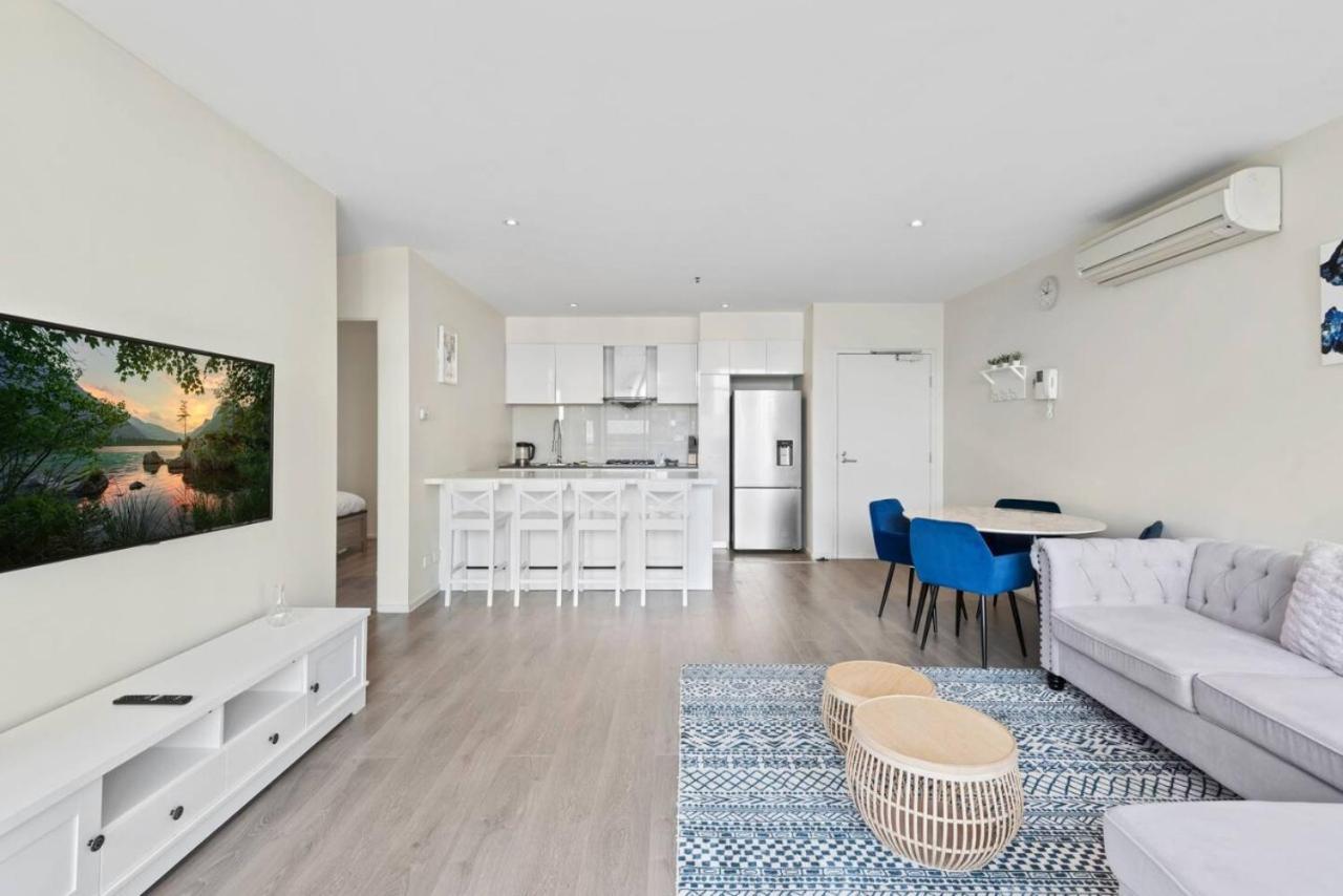 Modern With View *