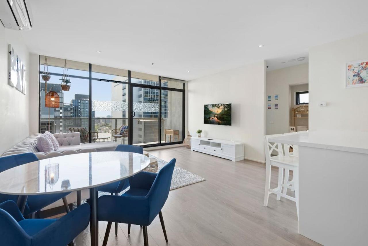 Apartment Modern With View *