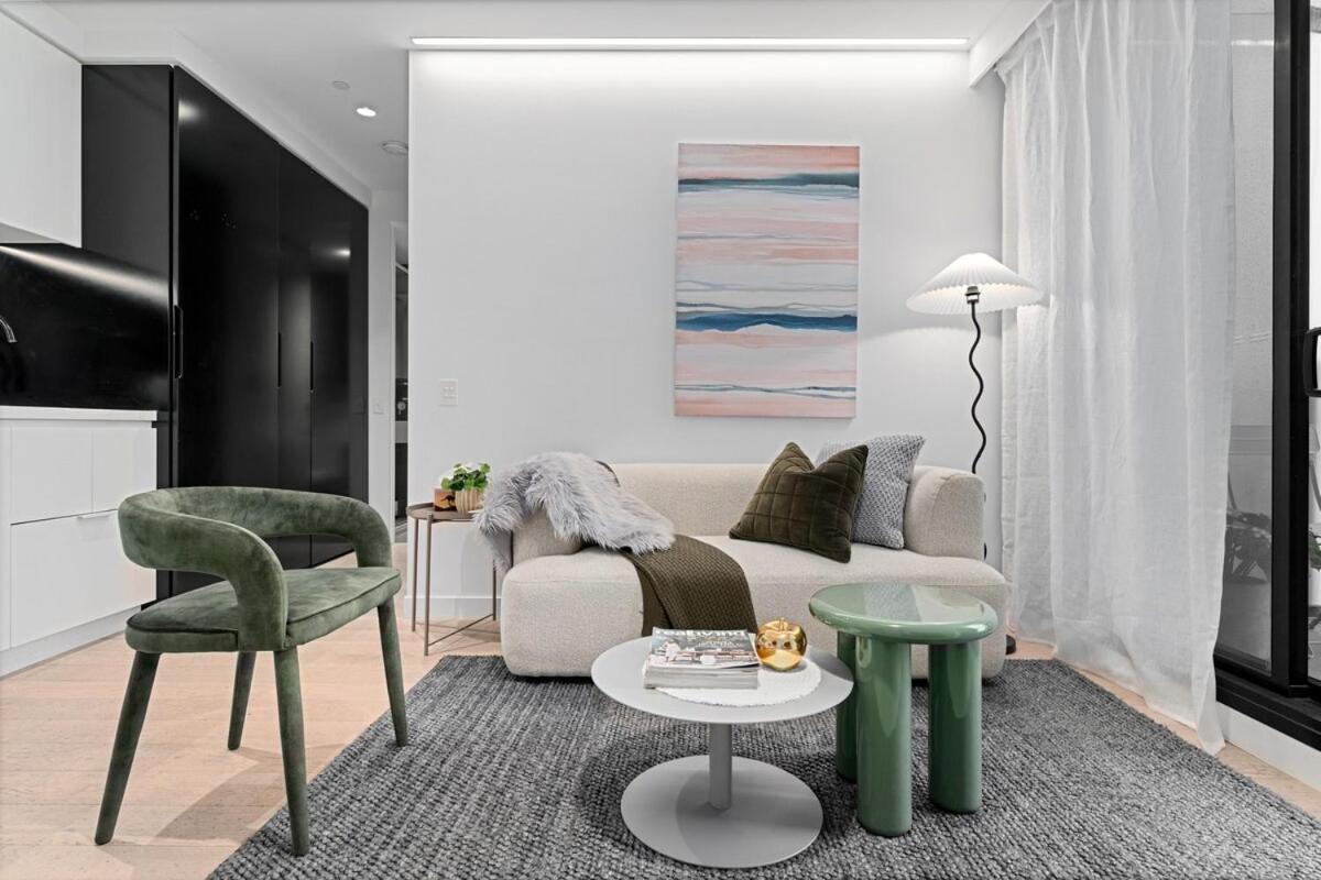 Designer Dream City Living Apartment Melbourne