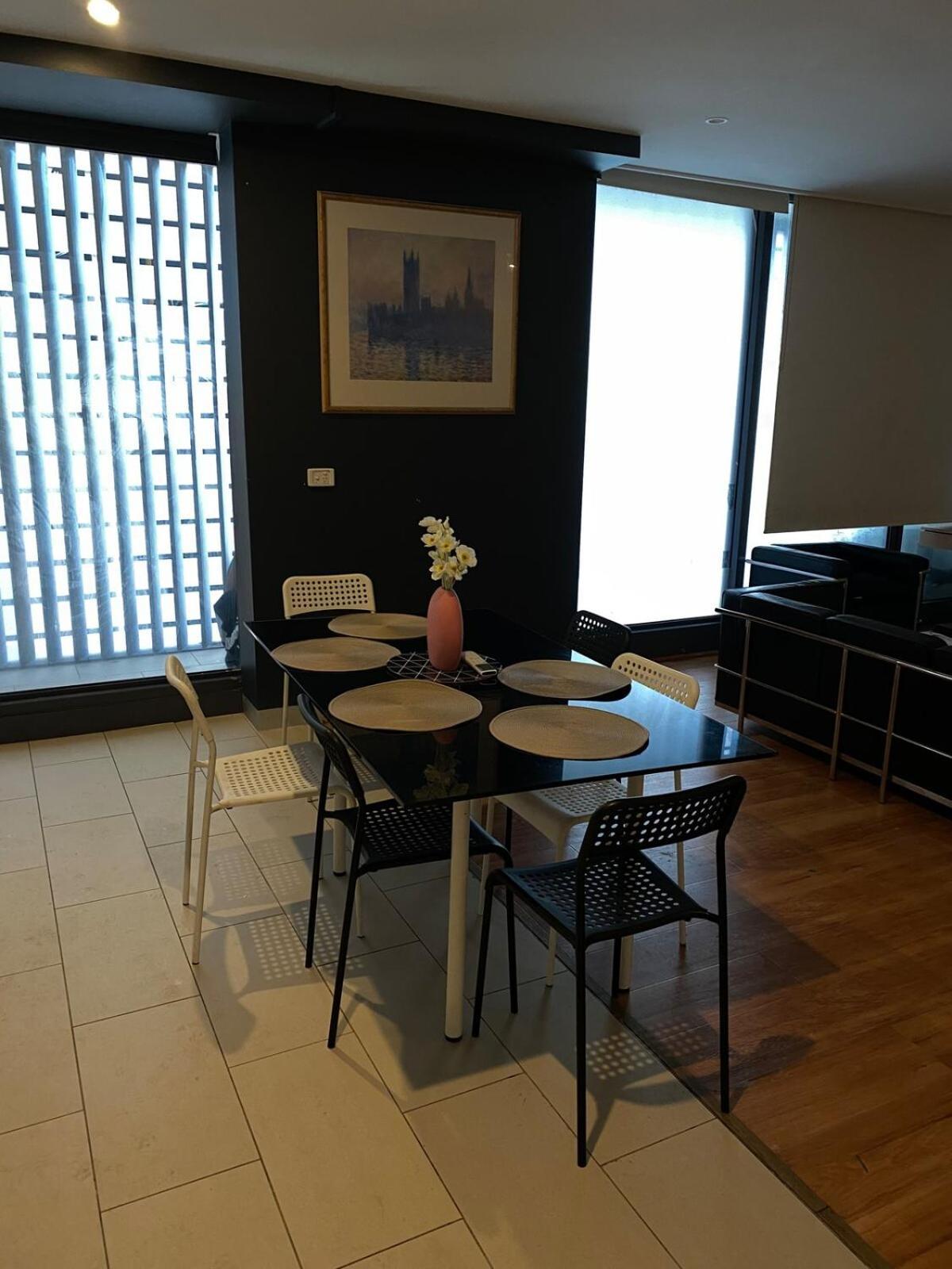 Spectacular Crown Experience Apartment Melbourne