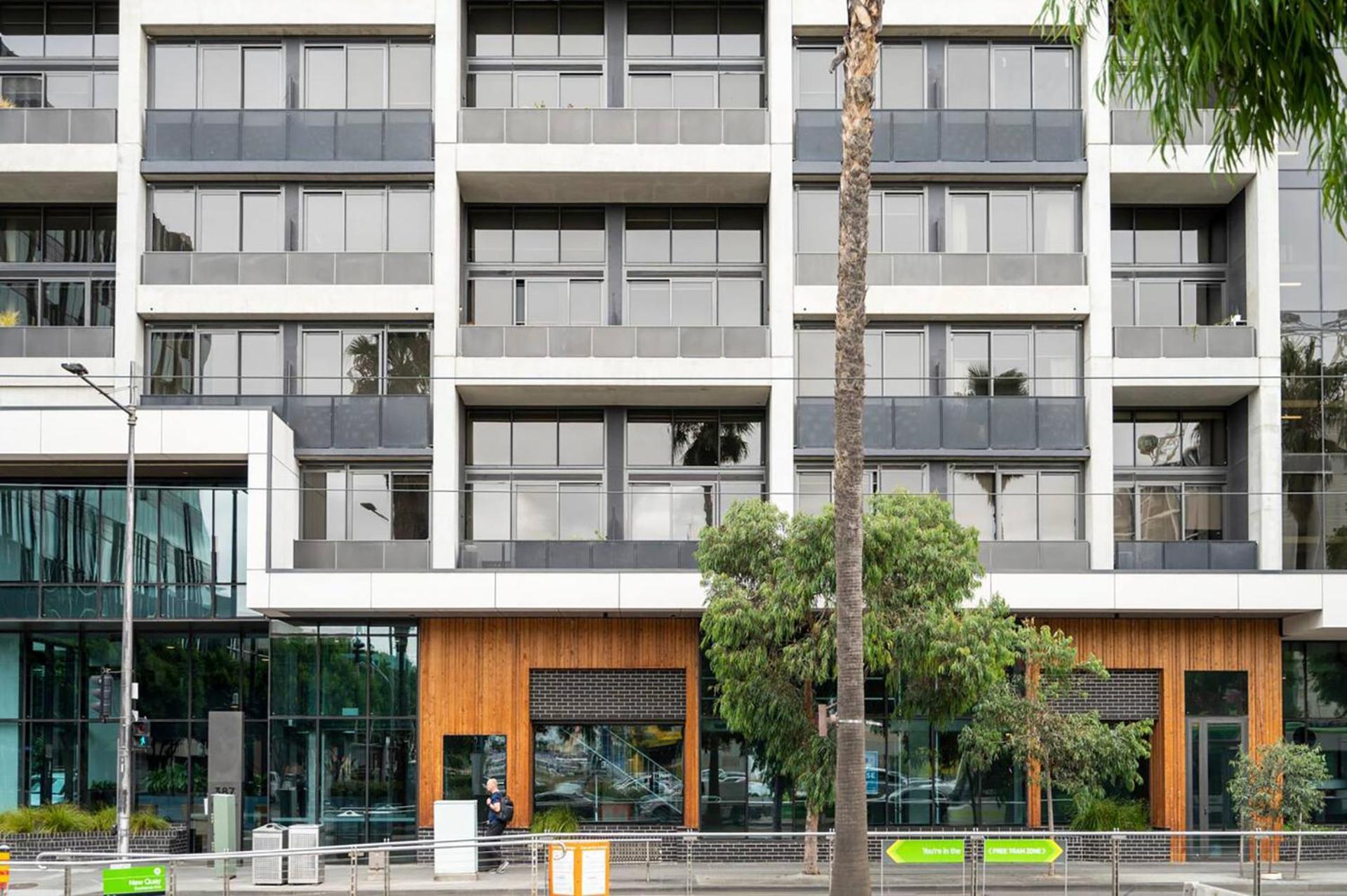 Centrally Located Modern Loft W Free Parking, Infinity Pool, Workspace * Melbourne