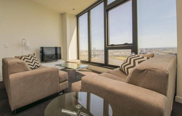 Premium 2-bedroom With Harbour Views *