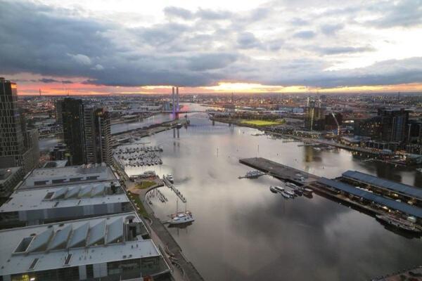 Apartment Premium 2-bedroom With Harbour Views Melbourne