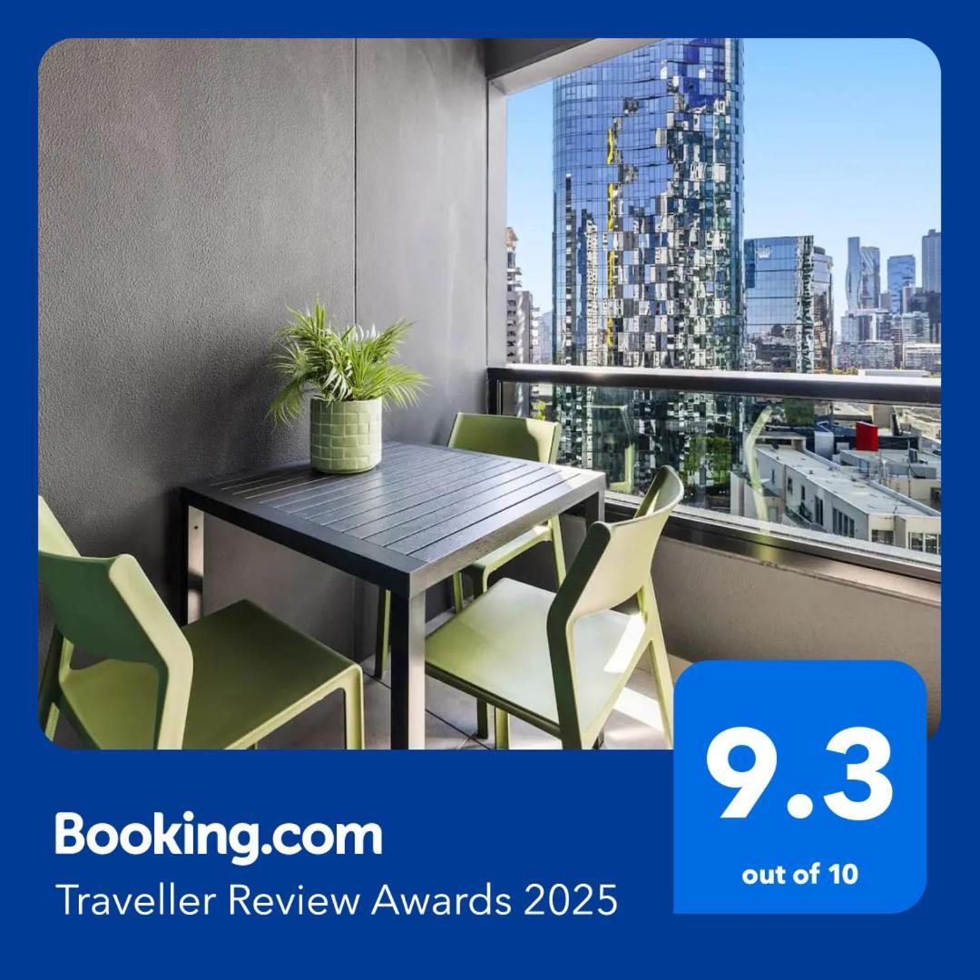 Modern Urban Oasis 2 Bed Melbourne