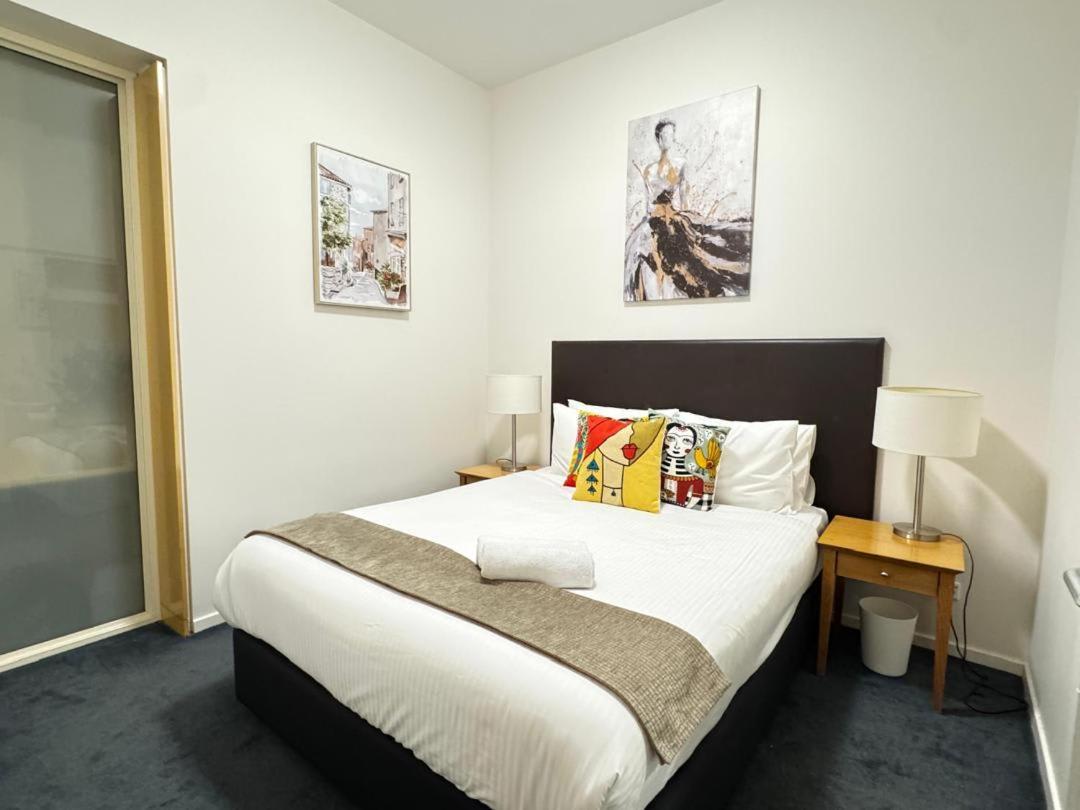 Apartment A Chic Bourke St Living Near Chinatown *