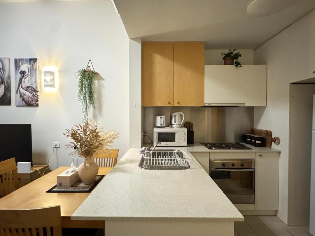 A Chic Bourke St Living Near Chinatown