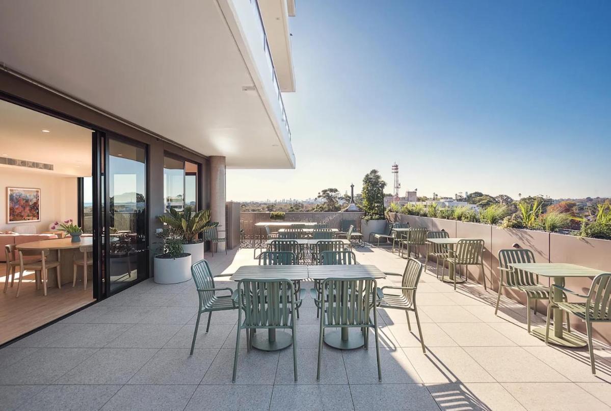 Luxury 2 Bed In Elsternwick With Views Of * Melbourne