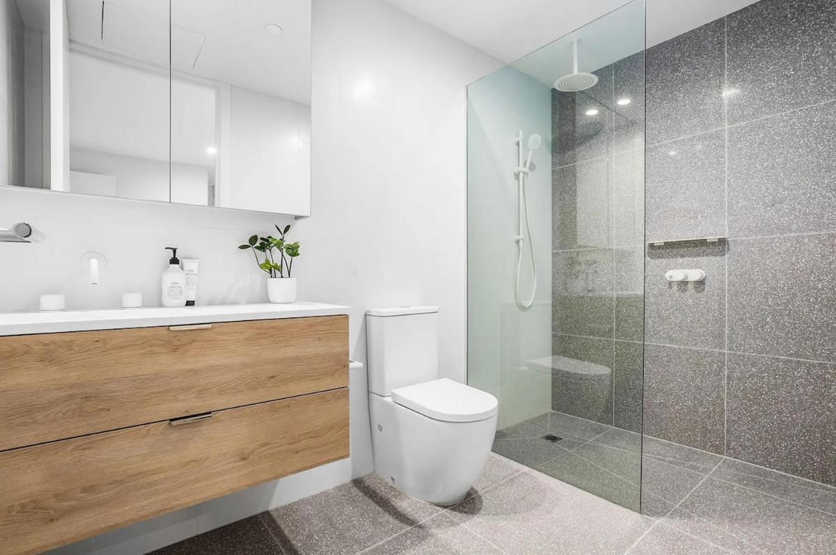 Apartment Luxury 2 Bed In Elsternwick With Views Of Melbourne