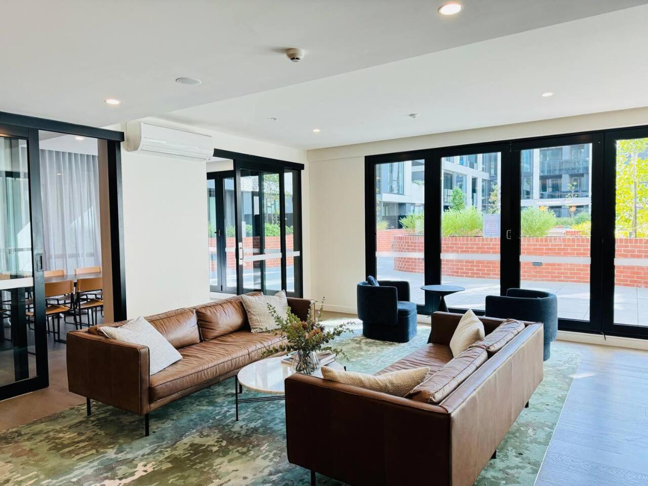 Beauty 2bed Parking West Mel Apartment *