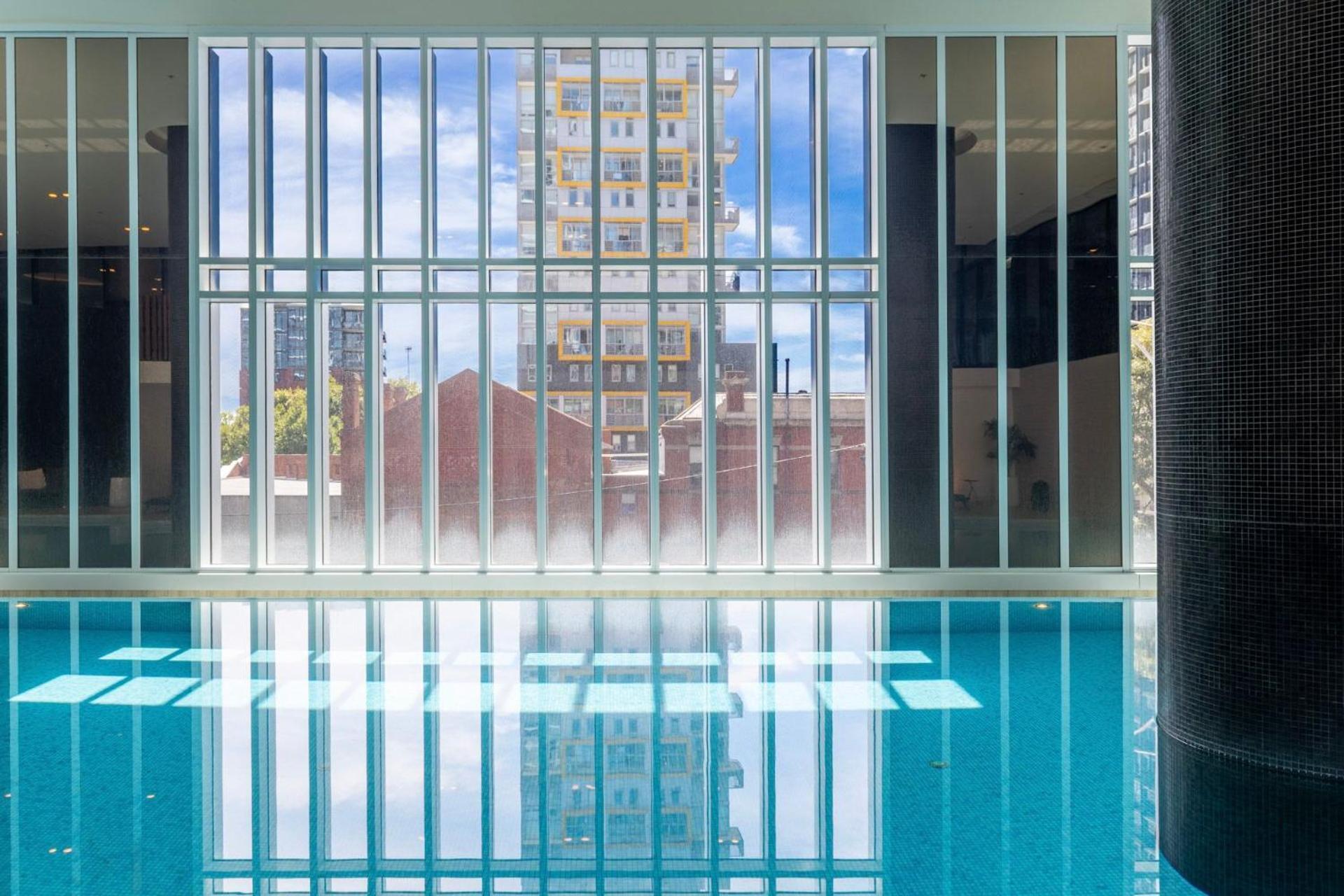 Urban Oasis With Pool And Gym In West *
