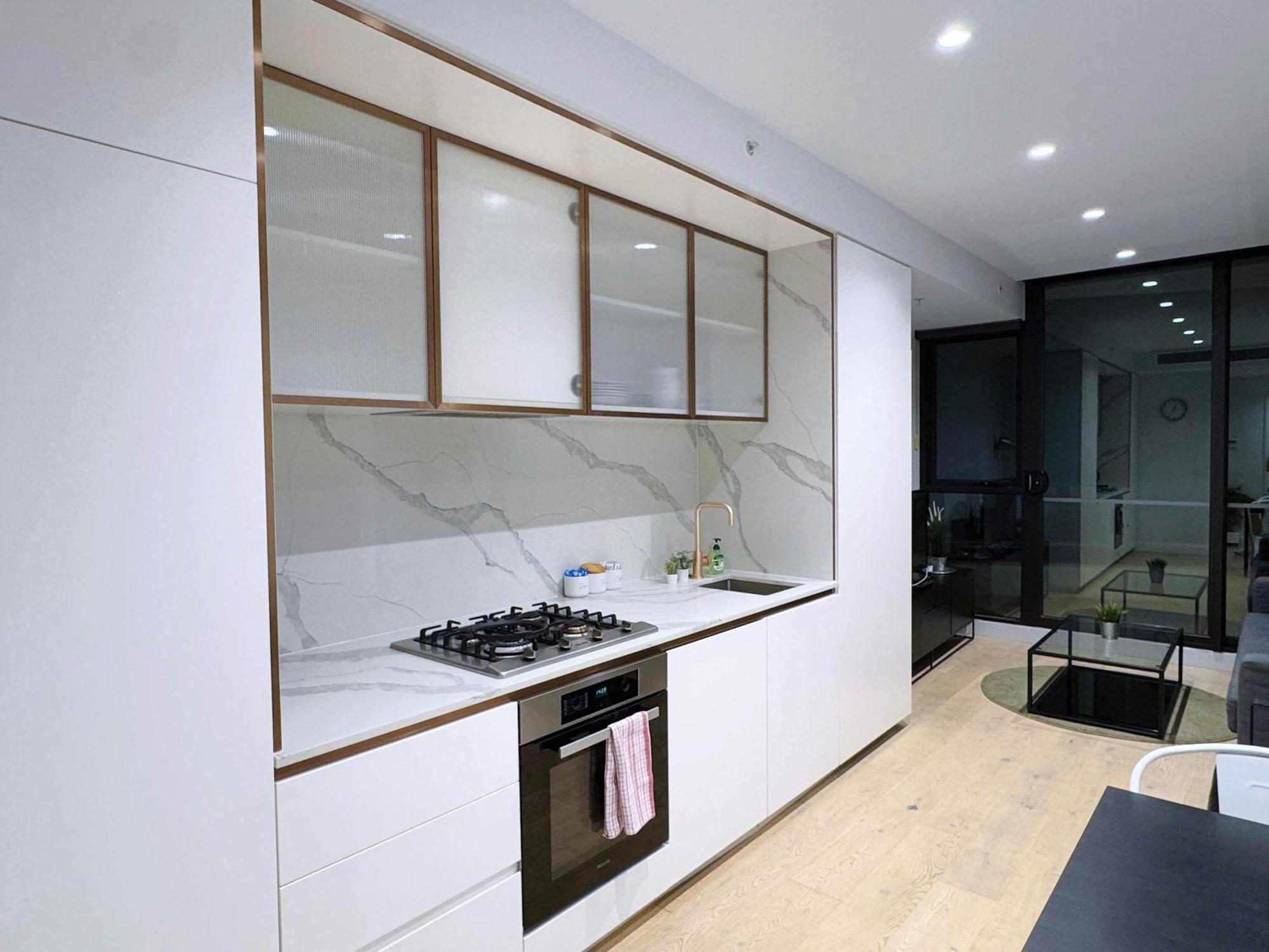 Bright & Modern 2br On Iconic Chapel Street Apartment *