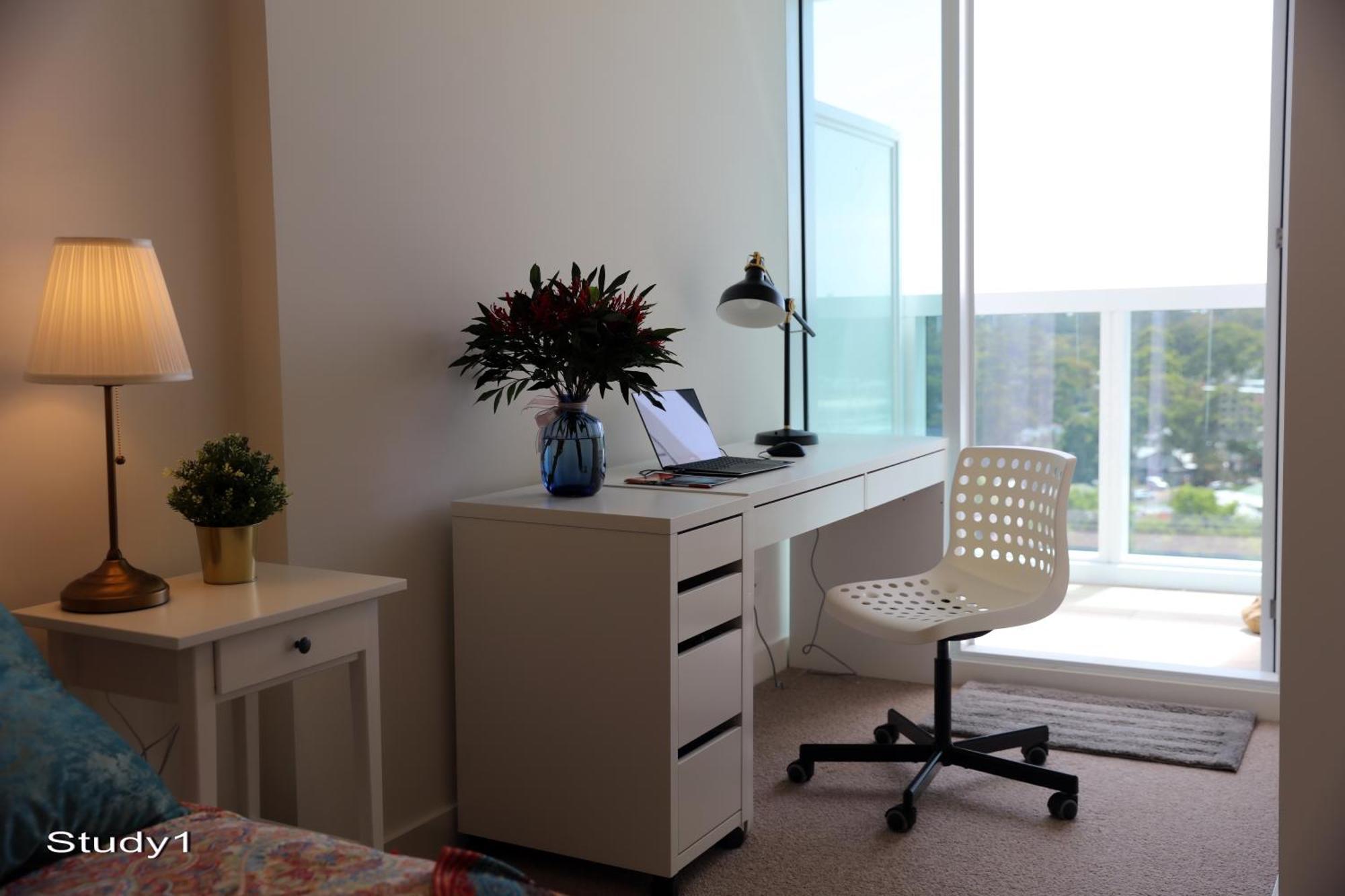 Two Bedroom In North With Parking Melbourne