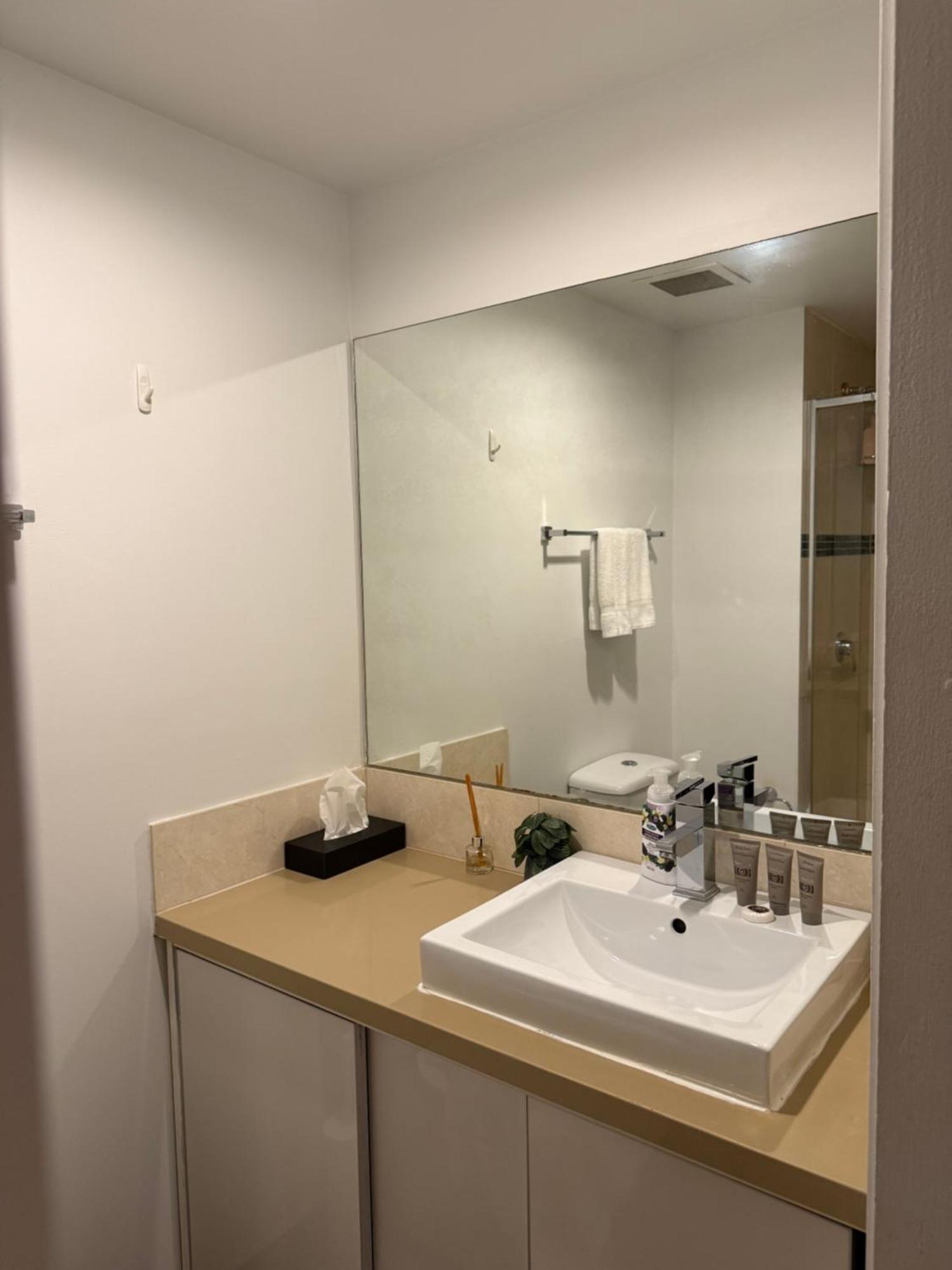 Charming 1 Bedroom Apartment Melbourne