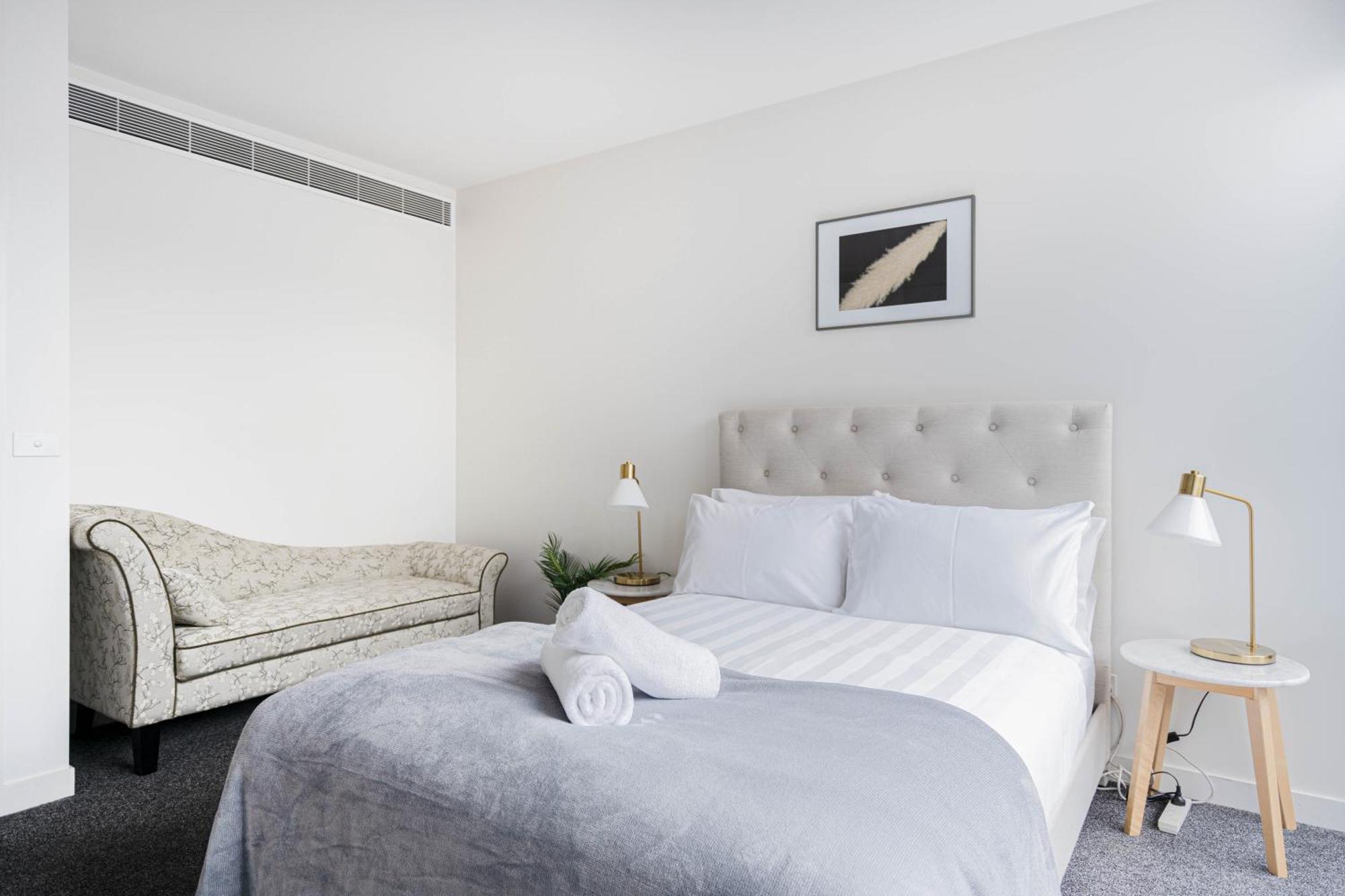 New Modern Design 3b2b House With Parking Near Toorak * Melbourne