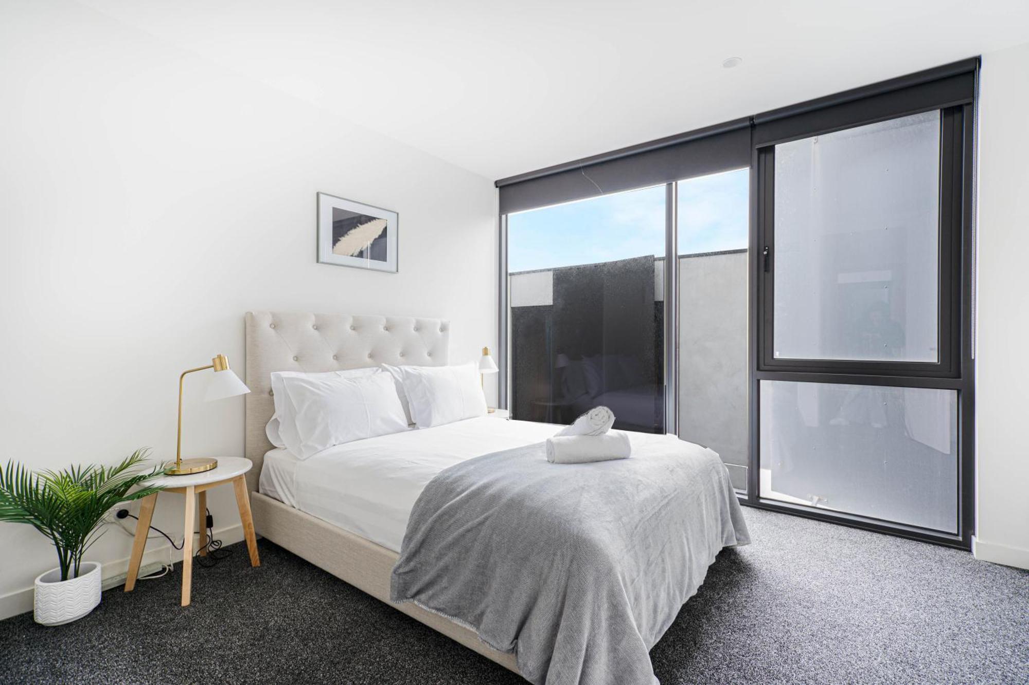 New Modern Design 3b2b House With Parking Near Toorak * Melbourne