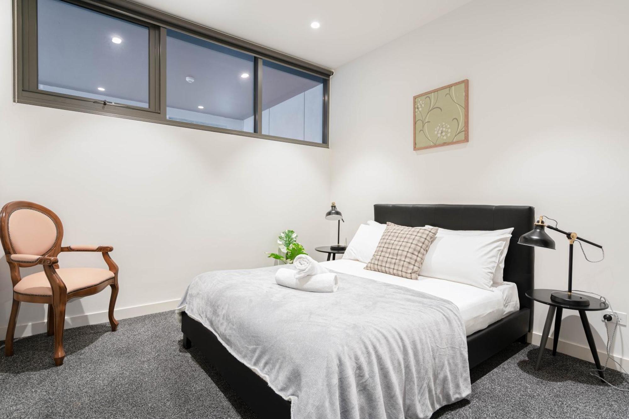 New Modern Design 3b2b House With Parking Near Toorak Apartment *