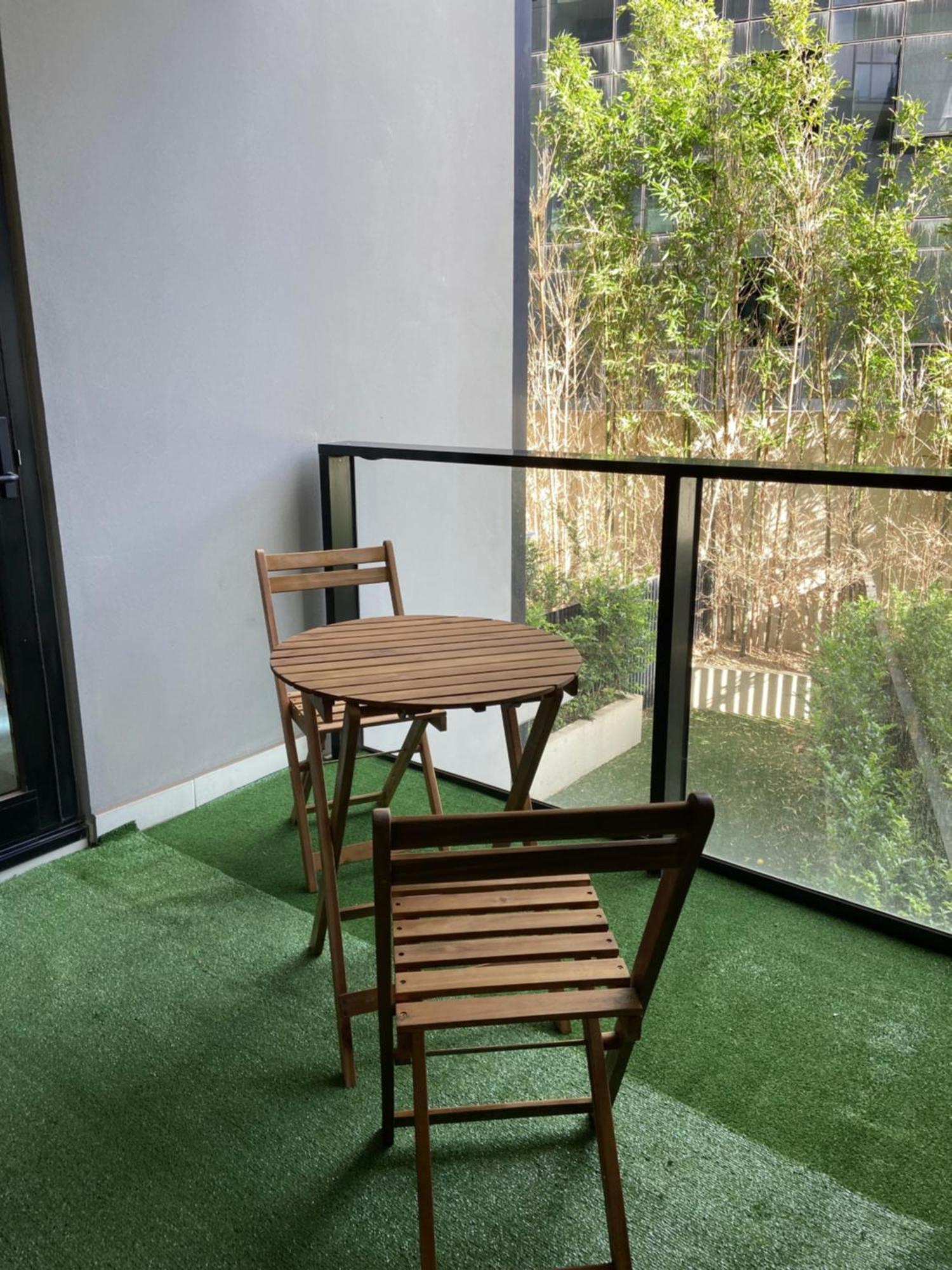 Wow Self-contained On Daly Apartment *