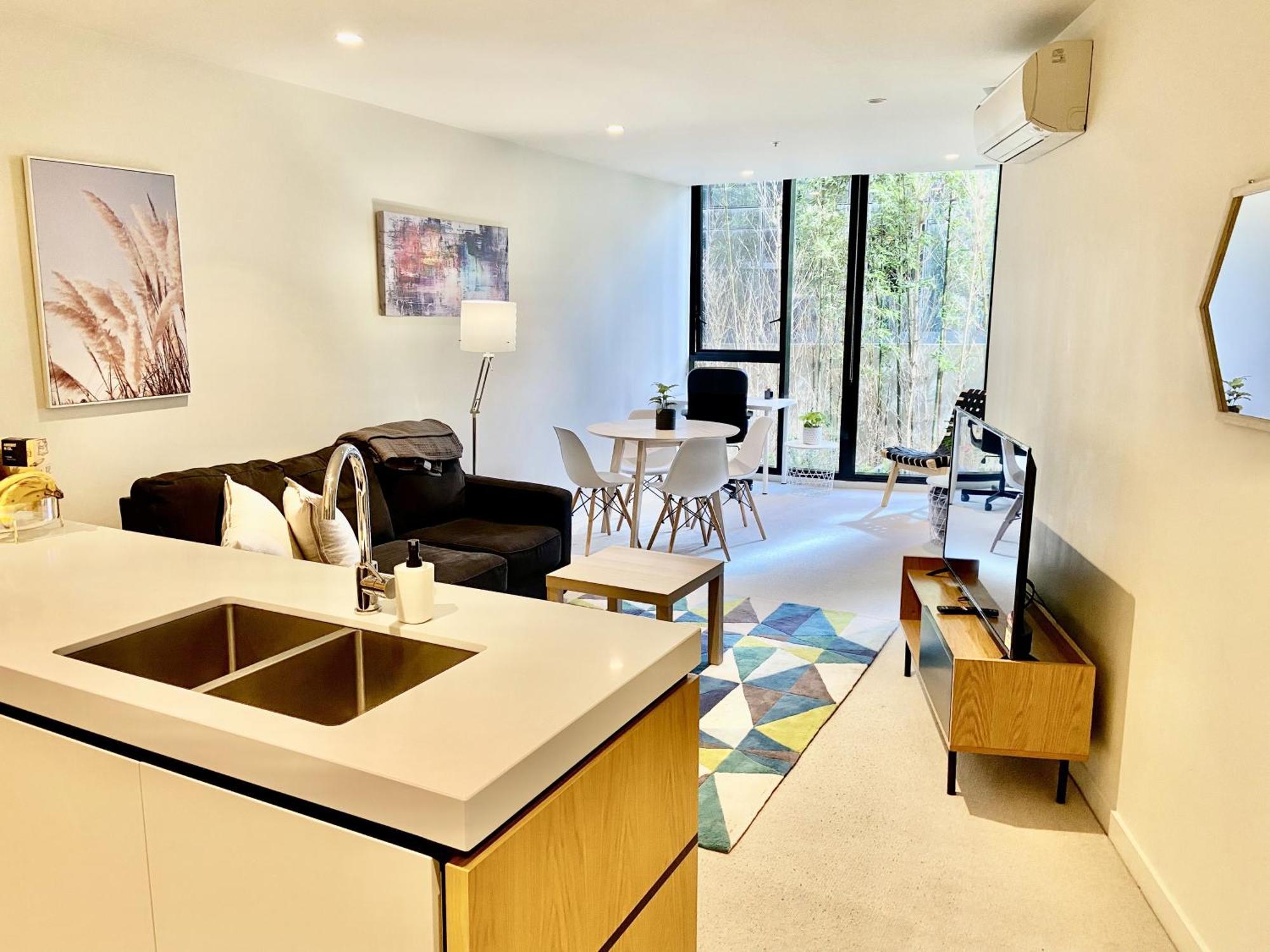 Apartment Wow Self-contained On Daly *