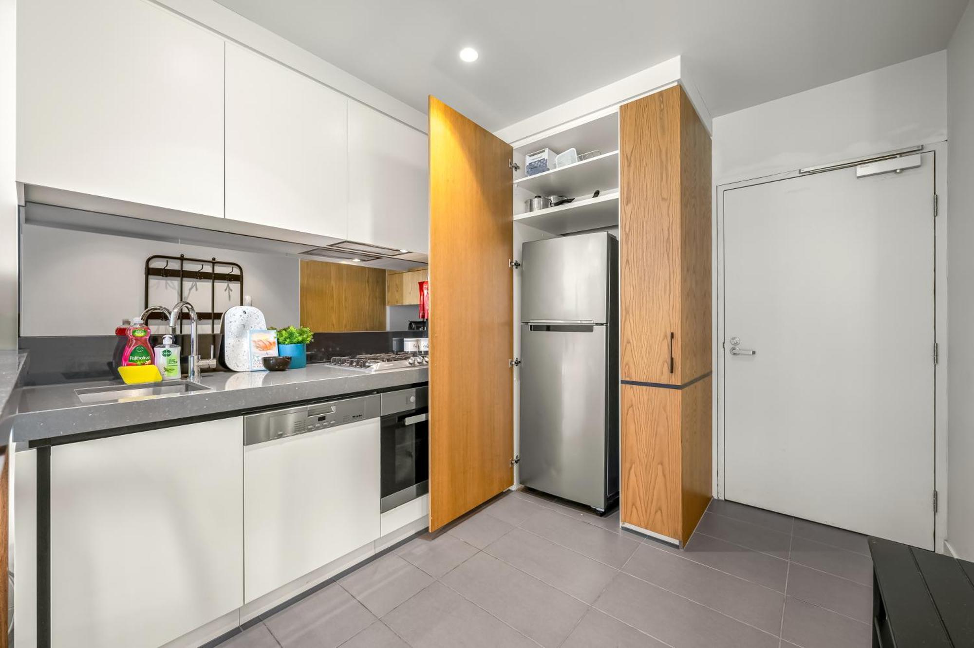 Apartment Wow Self-contained On Daly *