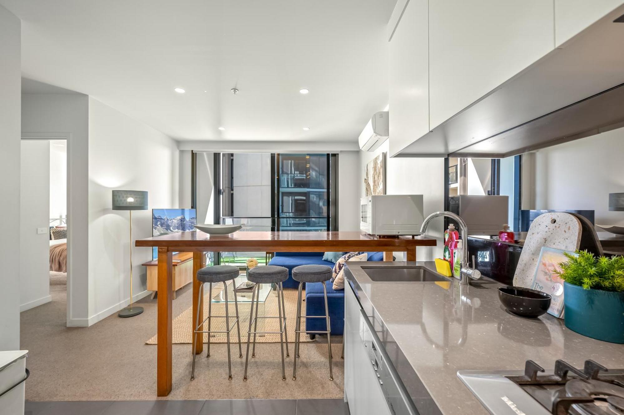 Wow Self-contained On Daly Apartment *