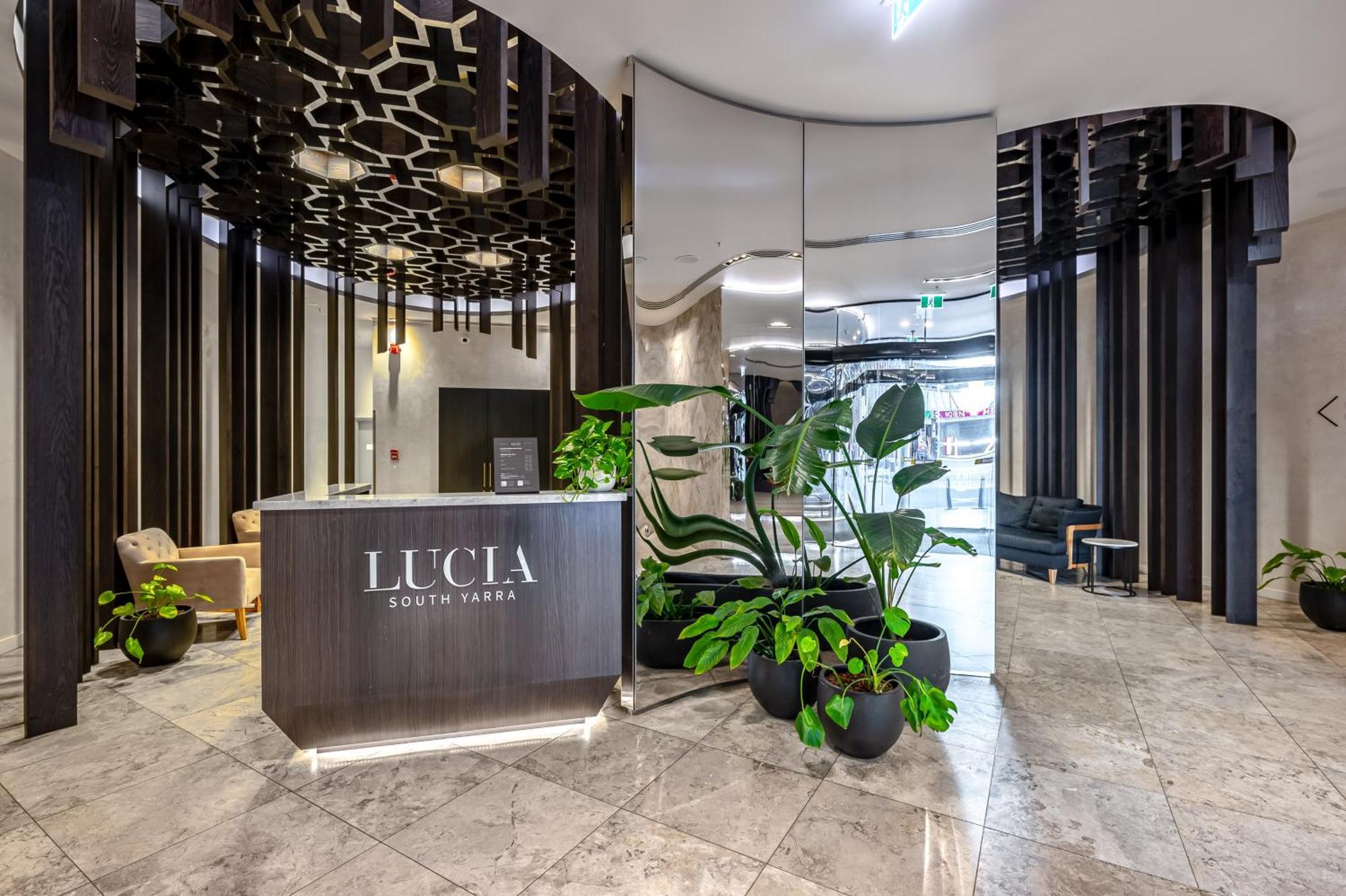 Wow Self-contained On Daly Melbourne