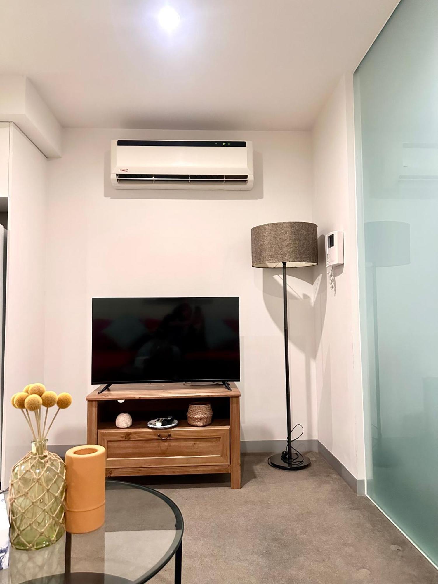 Apartment Premium With Balcony And Free Tram Access *
