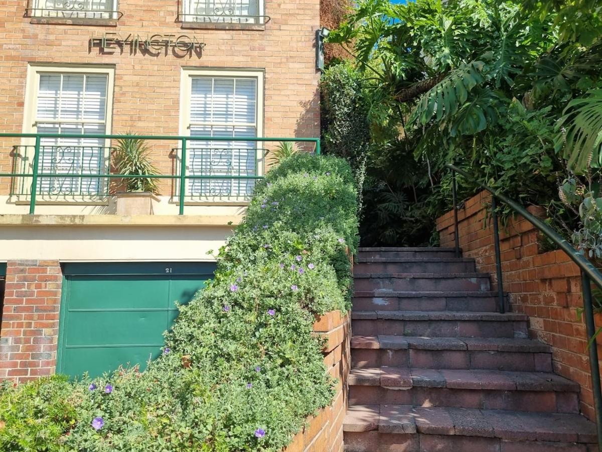 Apartment On The Yarra River