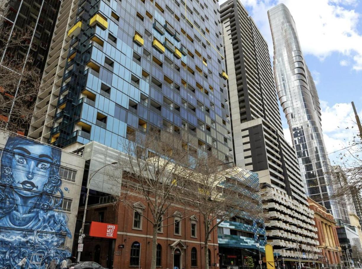 Modern 2 King Bed Street View Next To Southern Cross With Gym, Swimming Pool, Bbq And Sauna Melbourne