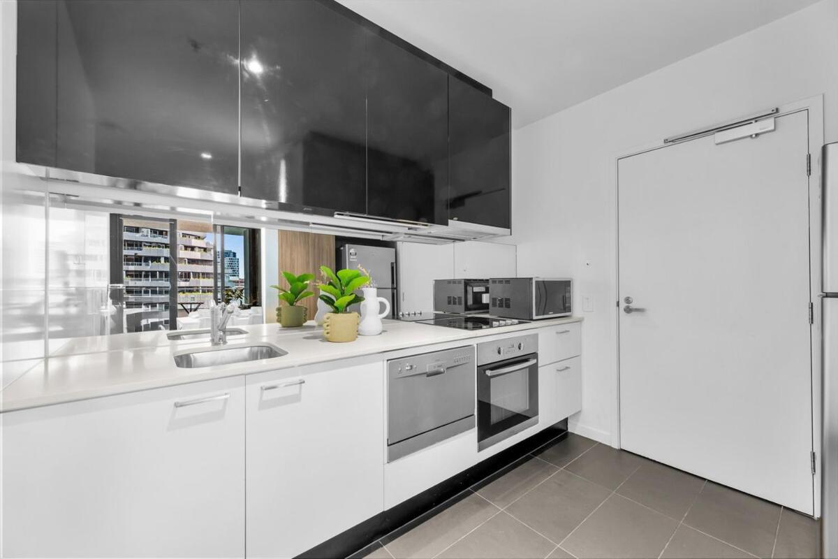 Apartment Modern 2 King Bed Street View Next To Southern Cross With Gym, Swimming Pool, Bbq And Sauna Melbourne