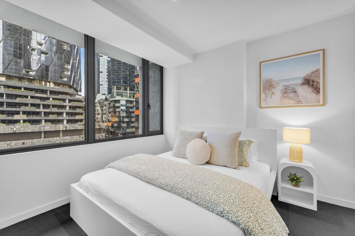 Modern 2 King Bed Street View Next To Southern Cross With Gym, Swimming Pool, Bbq And Sauna