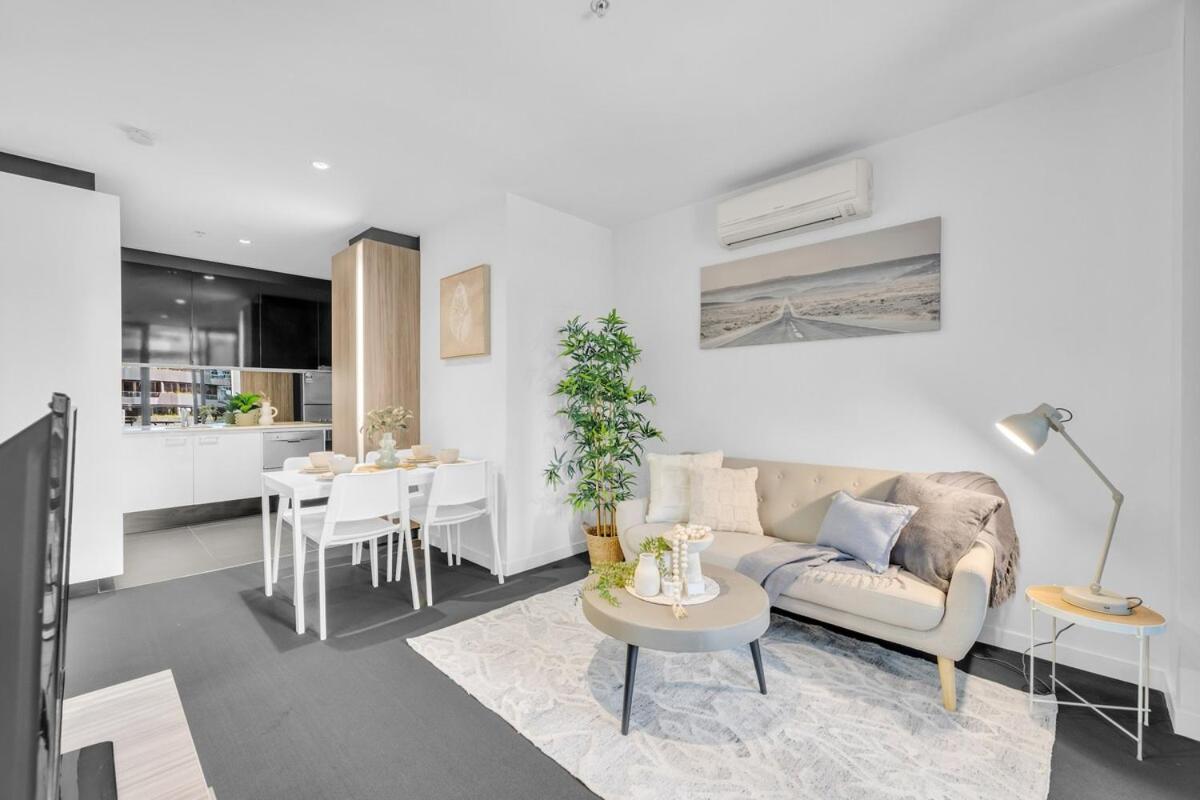 Apartment Modern 2 King Bed Street View Next To Southern Cross With Gym, Swimming Pool, Bbq And Sauna Melbourne