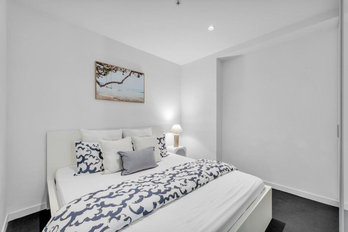 Modern 2 King Bed Street View Next To Southern Cross With Gym, Swimming Pool, Bbq And Sauna