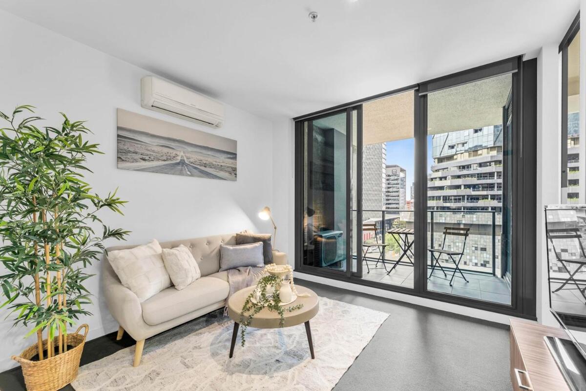 Modern 2 King Bed Street View Next To Southern Cross With Gym, Swimming Pool, Bbq And Sauna