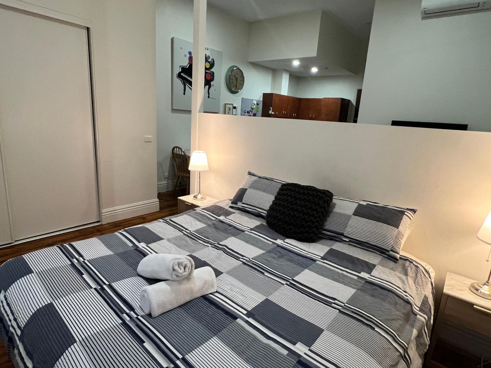 Aparthotel Flinders Lane