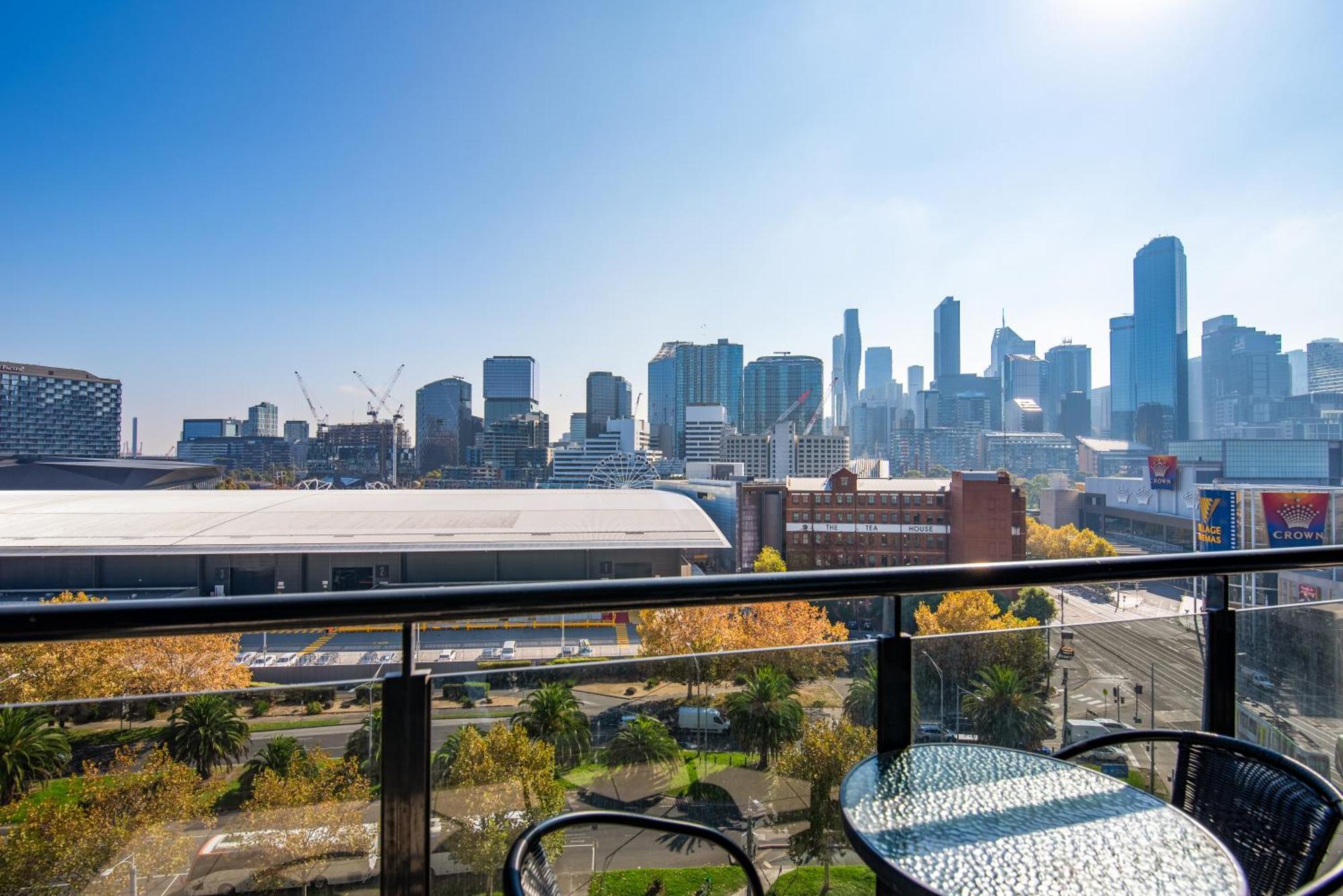 Apartment 7-bedroom Neighbouring Opposite Casino Melbourne