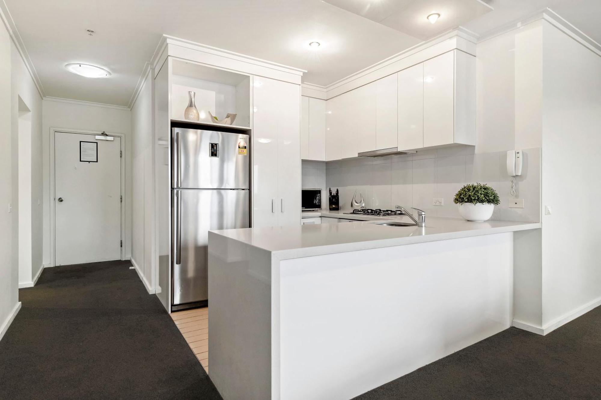 Apartment 7-bedroom Neighbouring Opposite Casino