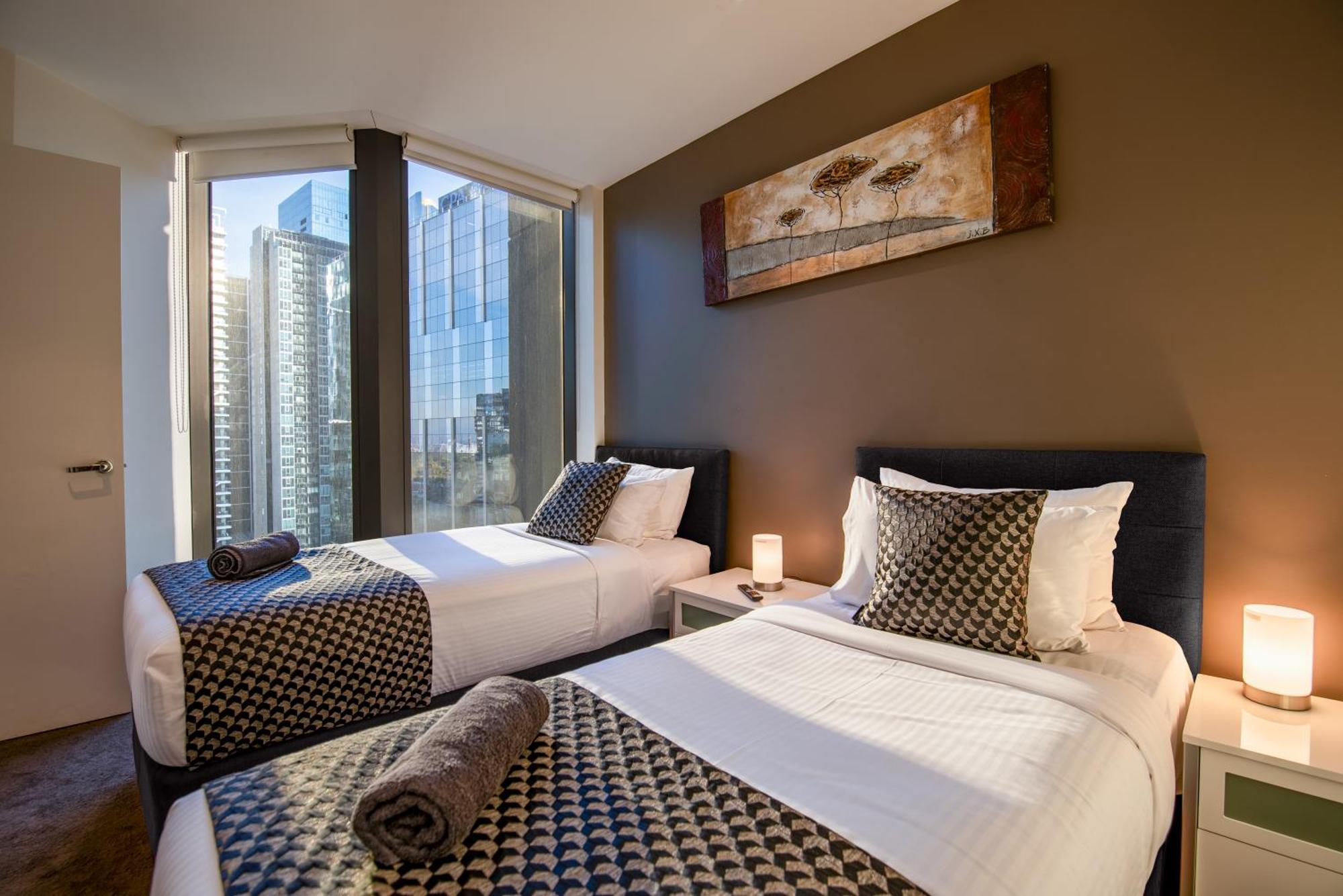 Freshwater Place - 2 Identical, 3-bedroom Apts Apartment Melbourne