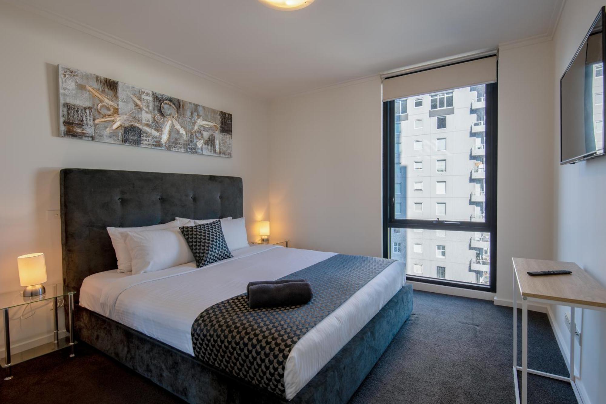 7-bedroom Neighbouring Opposite Casino *