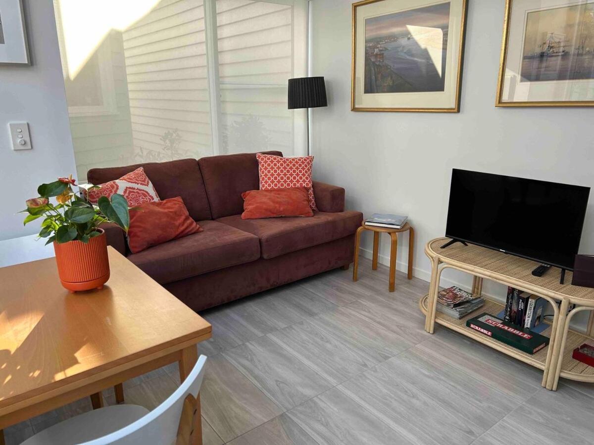 Boutique Loft In Flemington Including Continental Breakfast Holiday home
