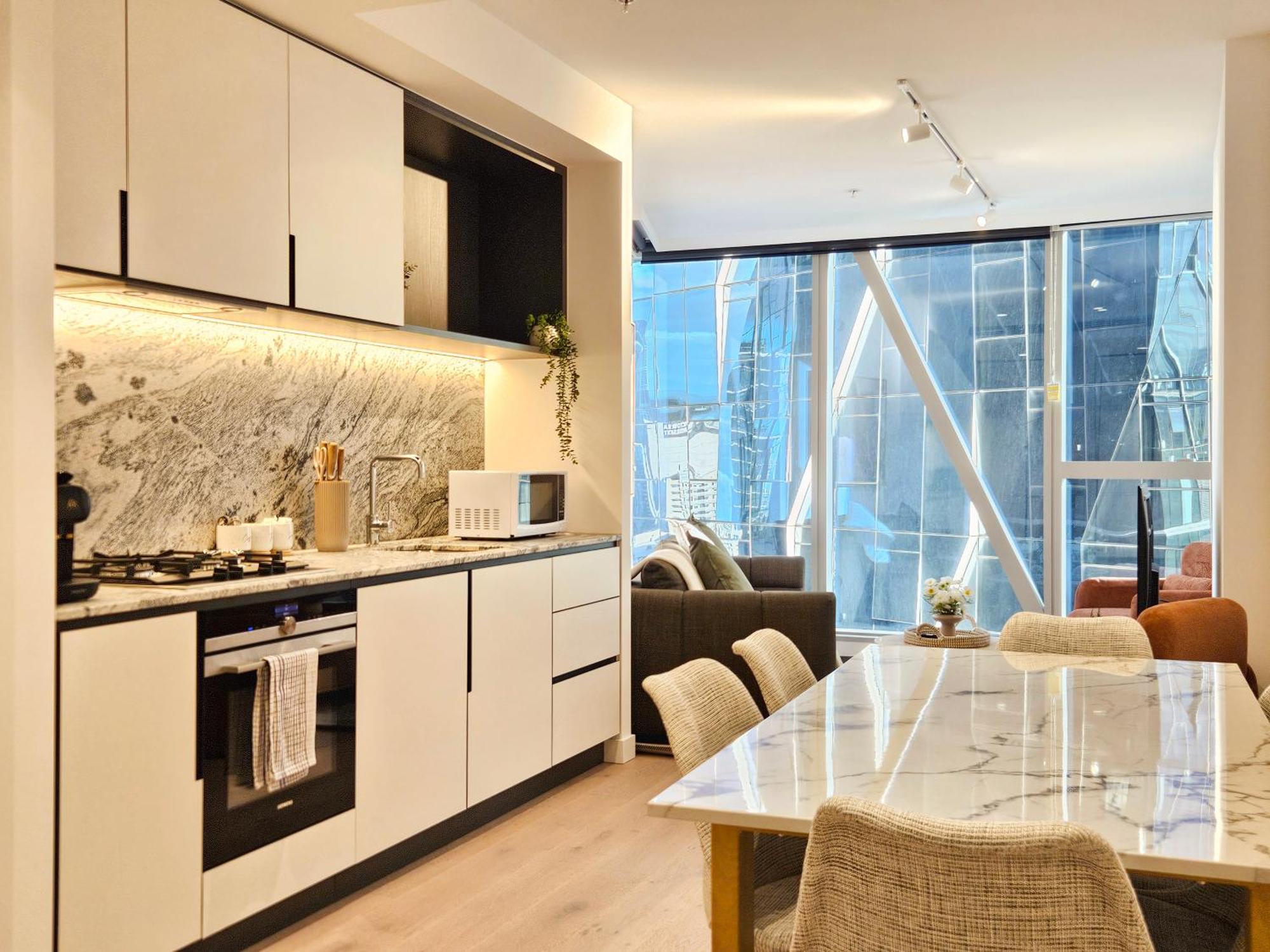 Bright & Stylish In Location W Pool & Gym *