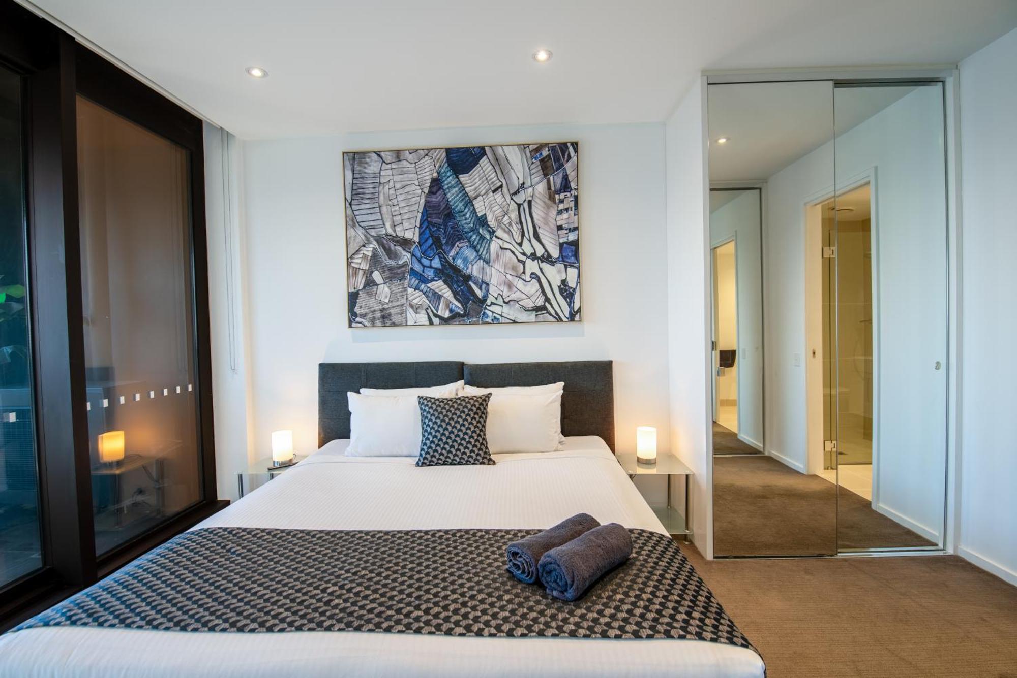Prima Tower Level 33 With Balcony * Melbourne