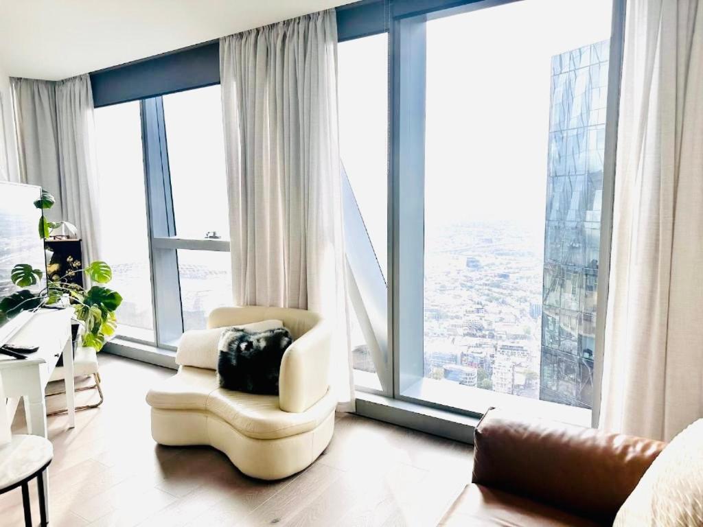Apartment Royal Executive Living The Ritzside Grand Residence At West Side Place